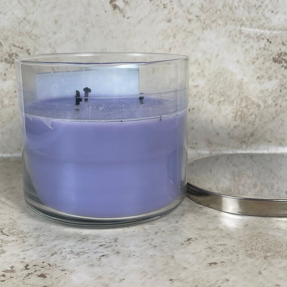 Bath & Body Works | Sweater Weather Winter 3-Wick Candle - Picture 3 of 6